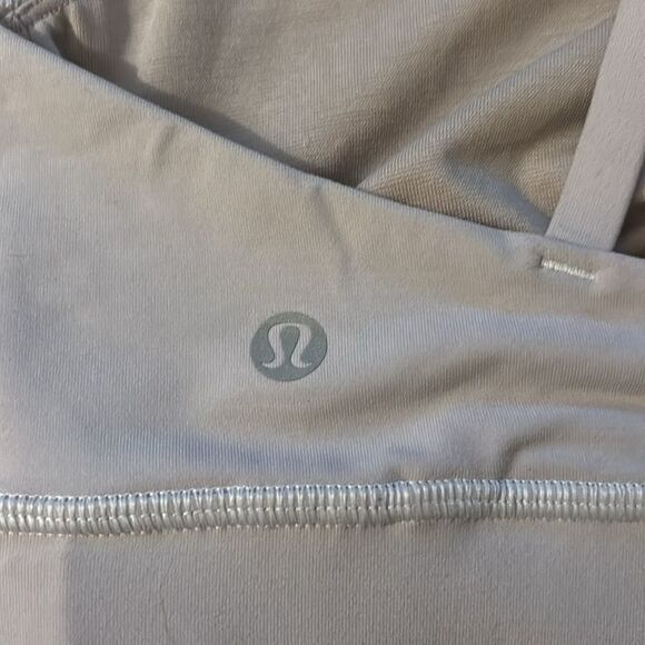 lululemon Energy Bra Small 
Support, A-C  Cups In LILAC ETHER - Picture 8 of 8